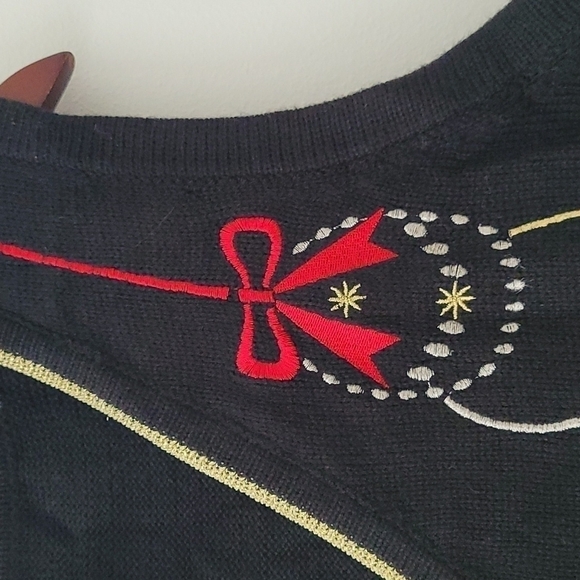 Christmas Vest Embellished and Embroidered Size Small - Picture 4 of 10